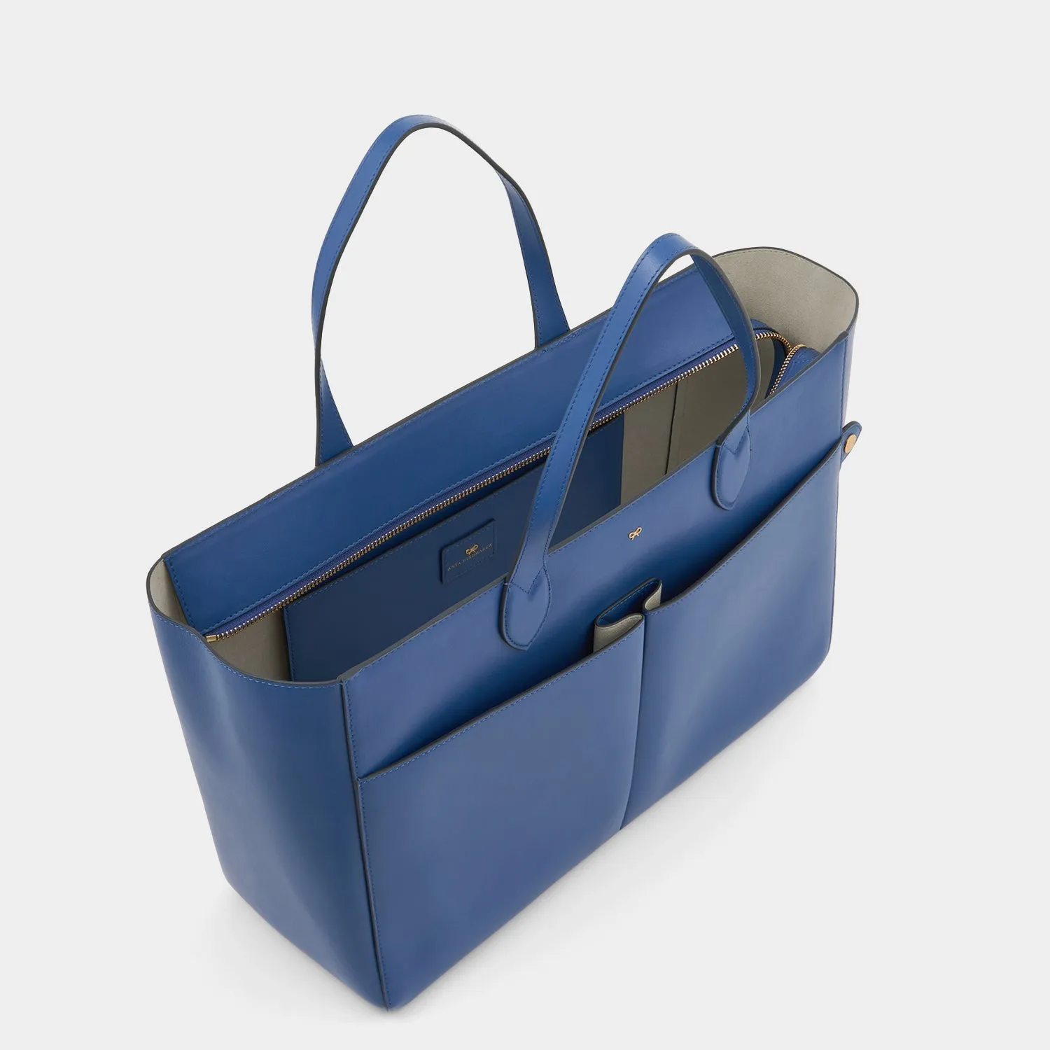 E/W Nevis Tote