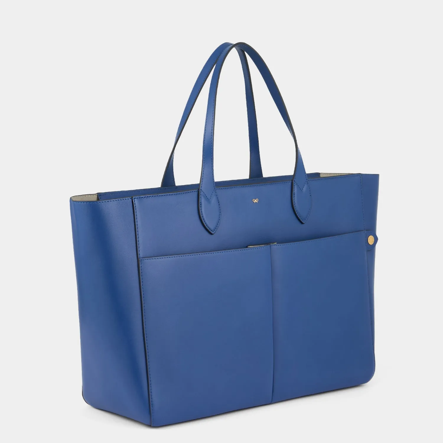 E/W Nevis Tote