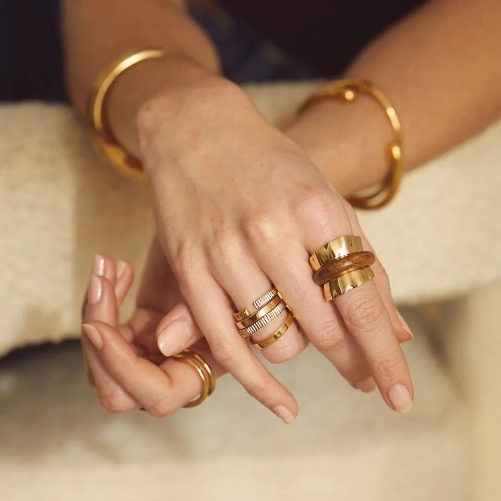 Fuliwa Teak Stacking Rings