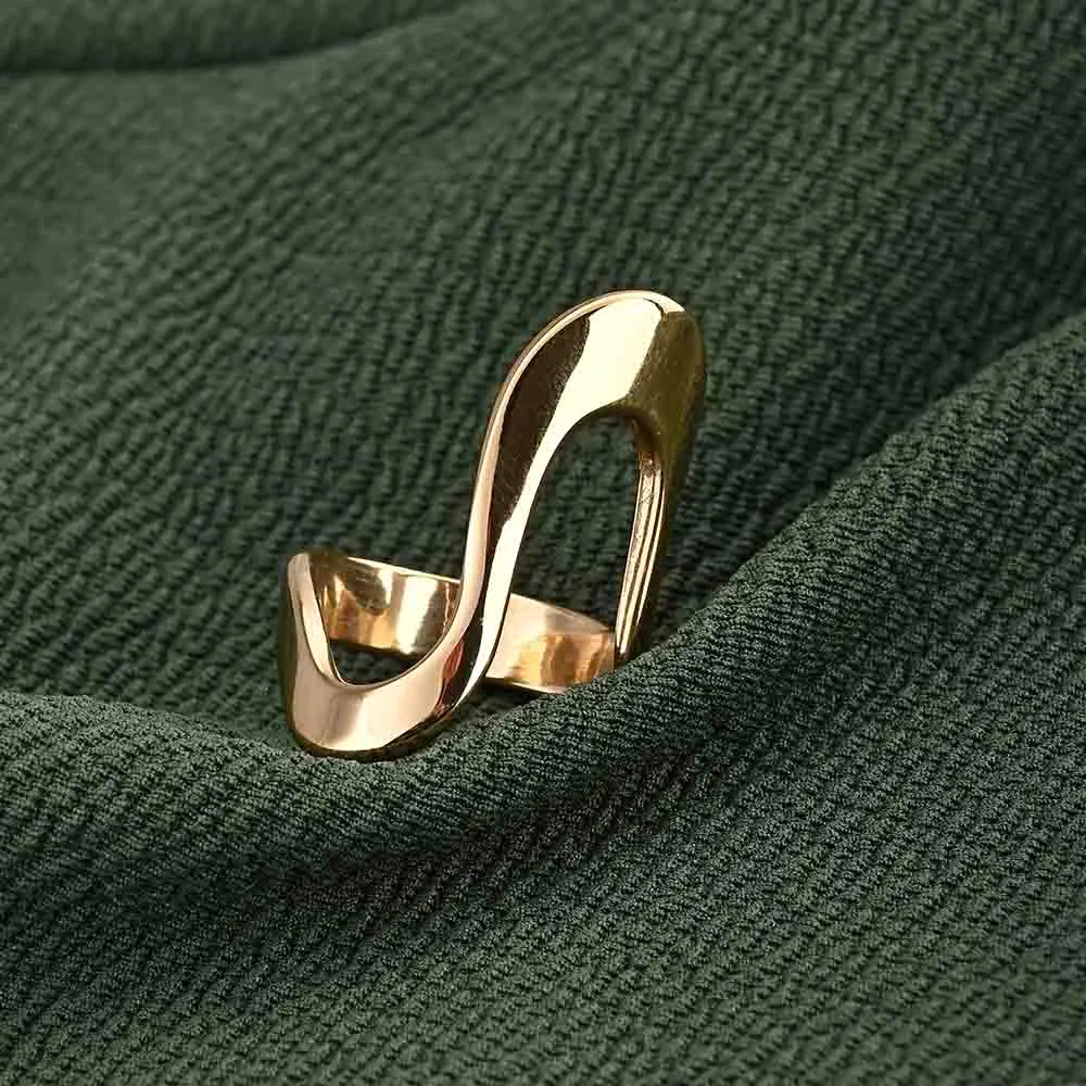 Gold Curve Ring