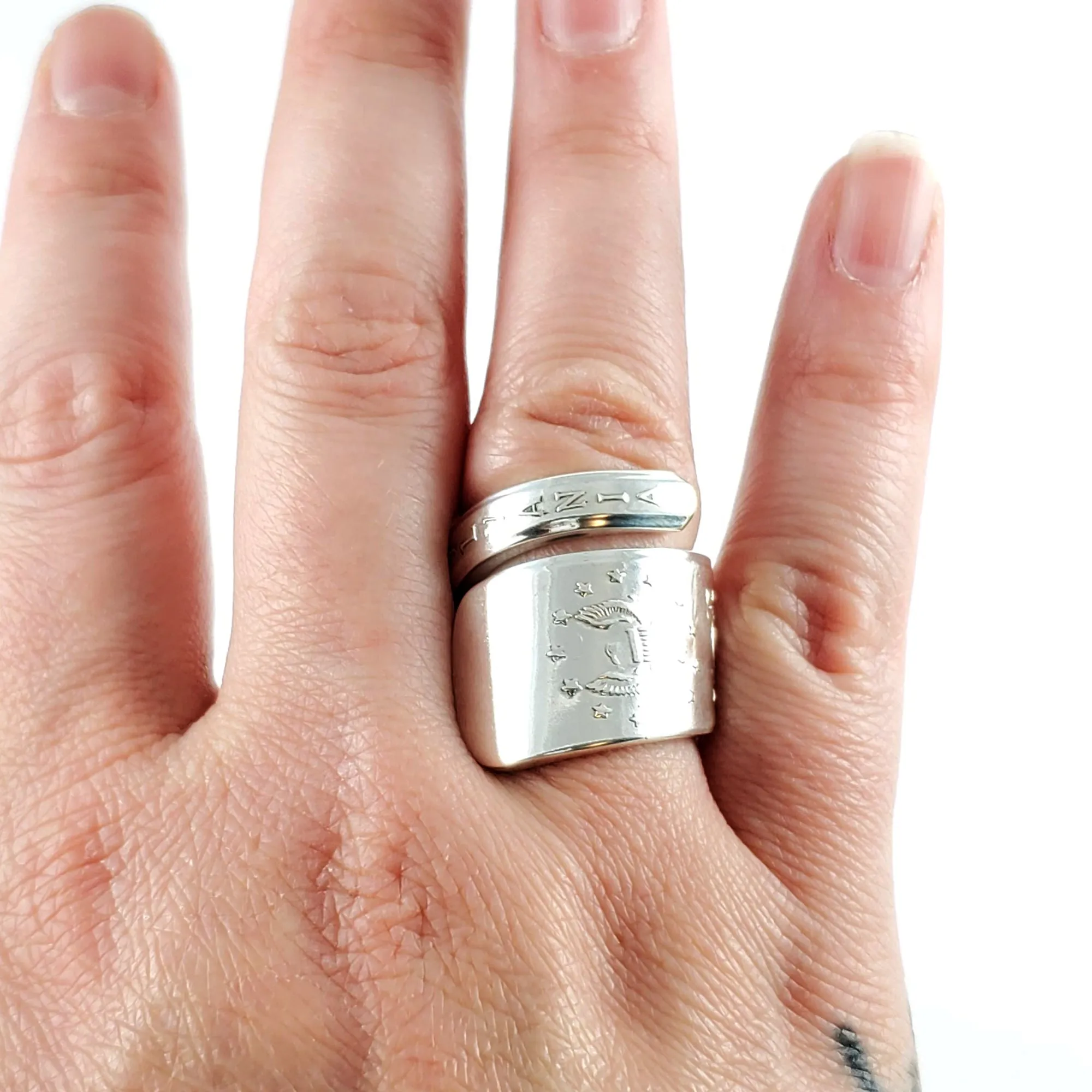 International Silver 13 Colonies Wrap Around Spoon Ring