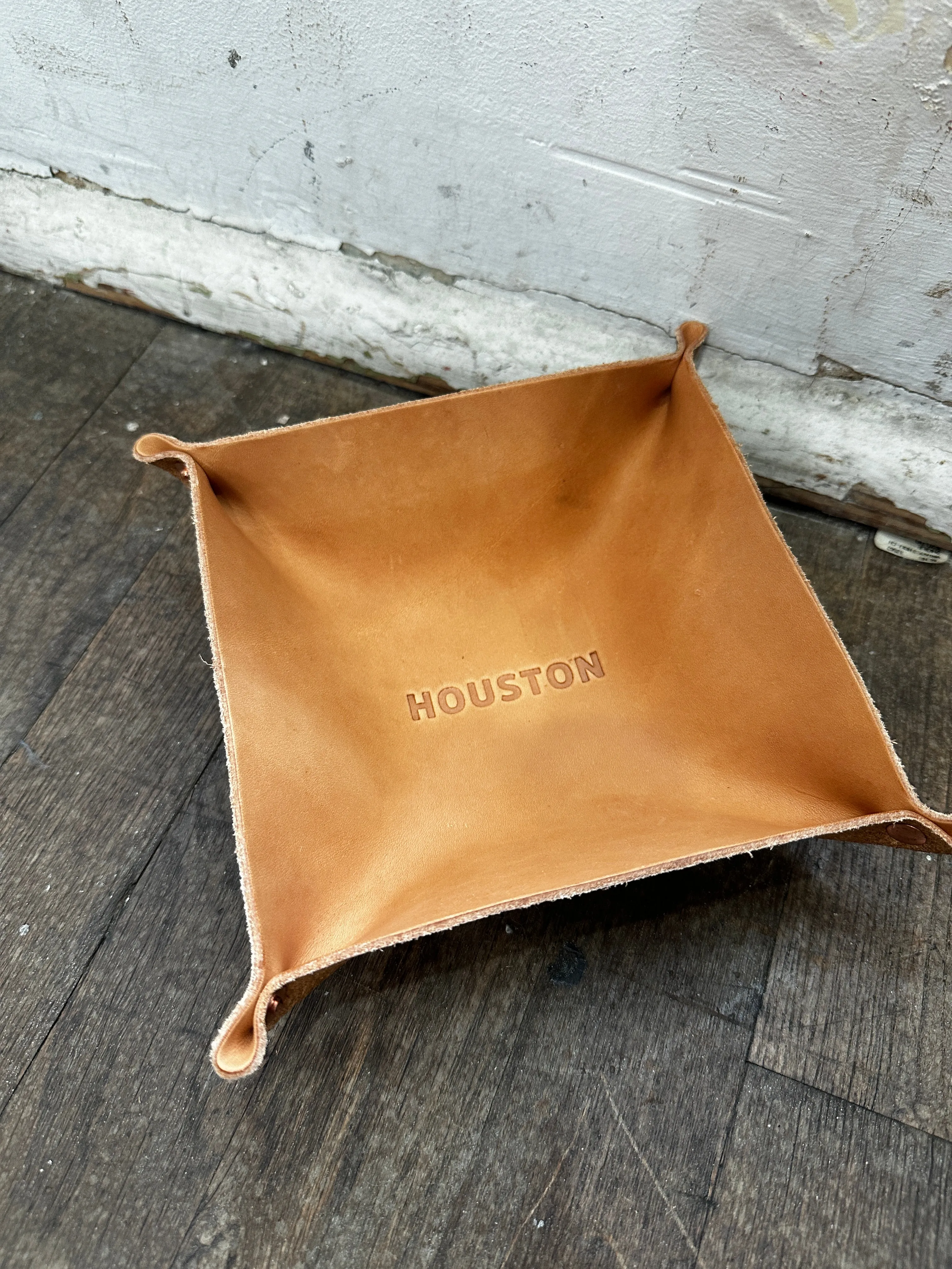 Leather Valet Tray | Houston | Manready Mercantile