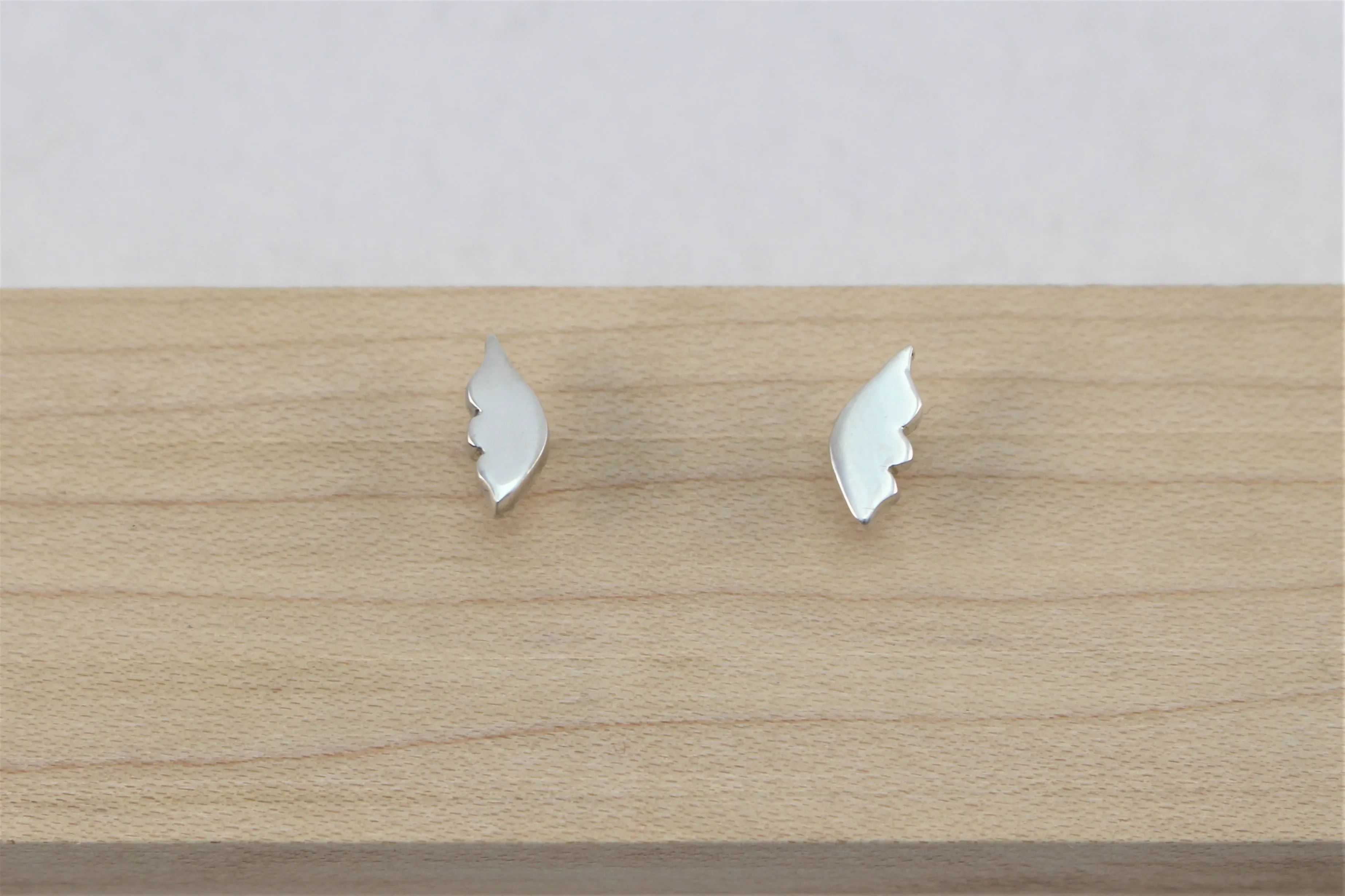 Mini Wing Studs