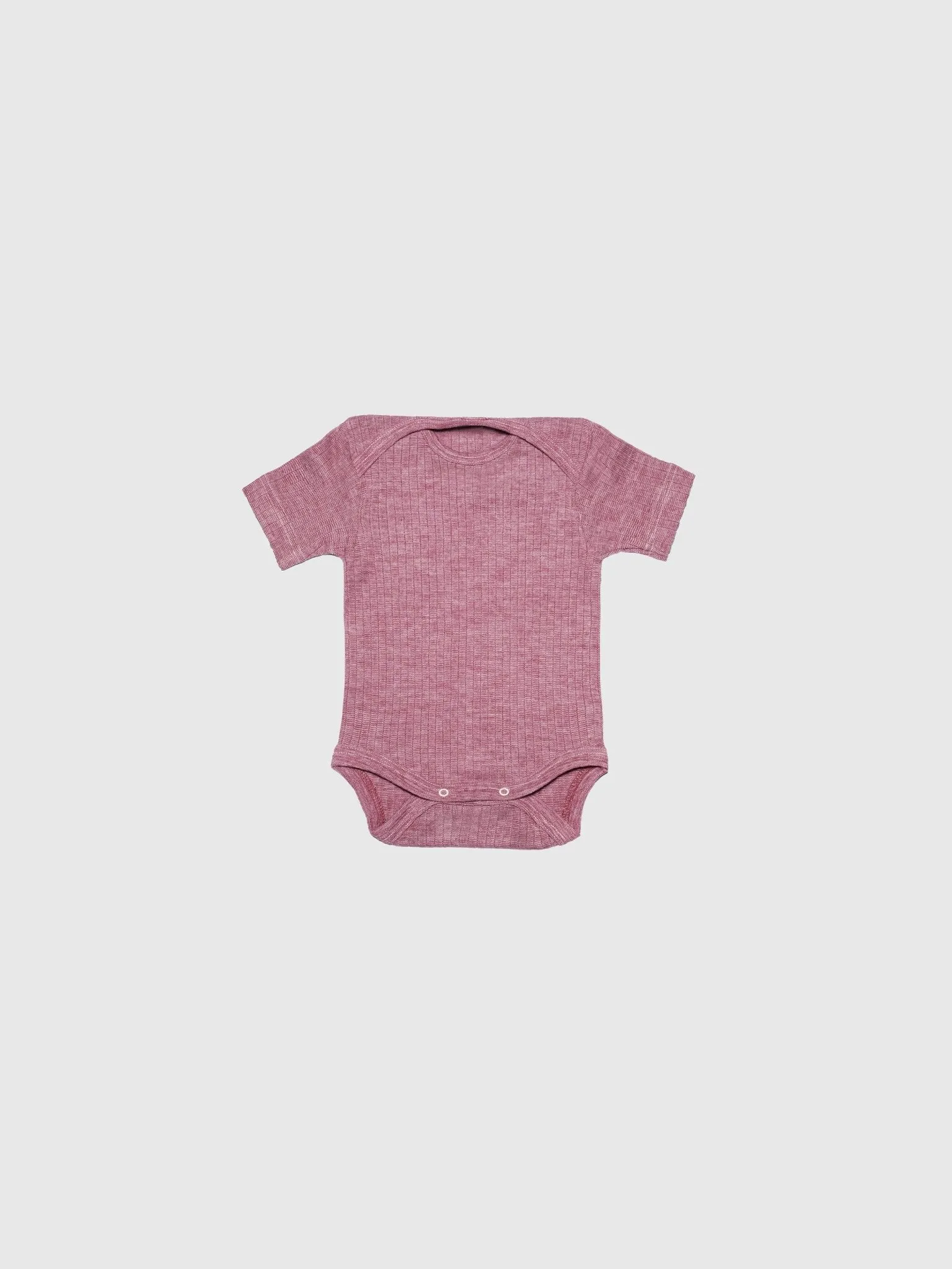 organic cotton, merino wool and silk short-sleeved onesie in berry - baby/toddler