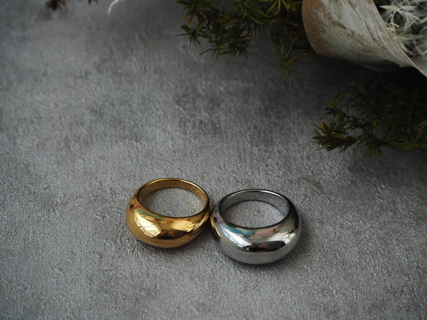 Plump accent rings