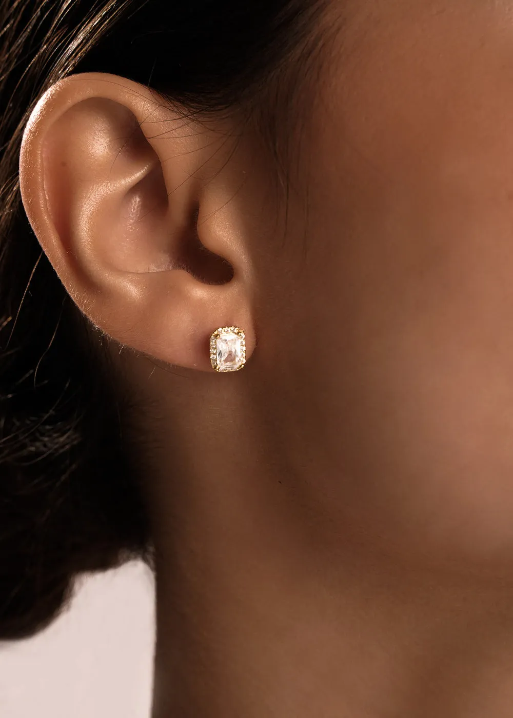 Radiance Stud Earrings In Gold