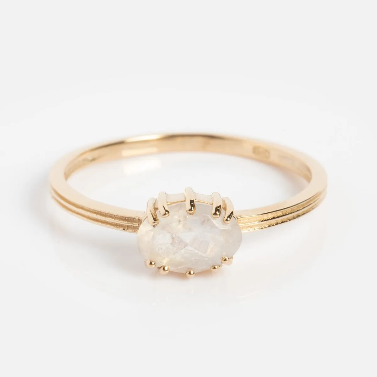 Solid Gold Oval Cut Moonstone Ring