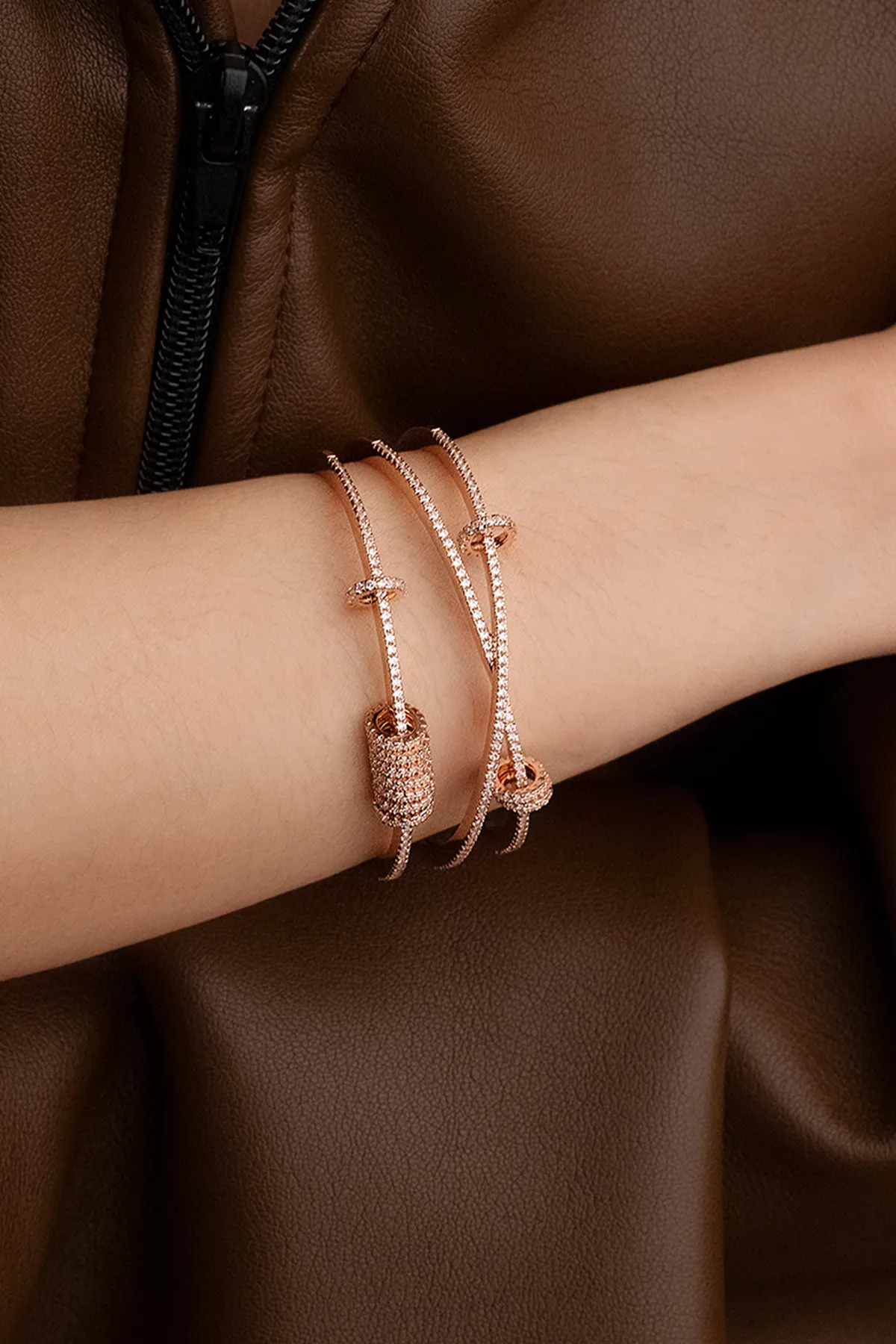 Triple cuff with sliding rings